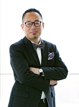 経営学部長 若木宏一写真