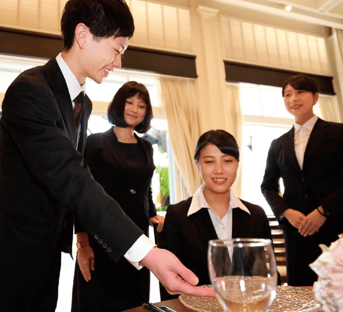 学部概要 明星大学経営学部 学部概要 明星大学経営学部