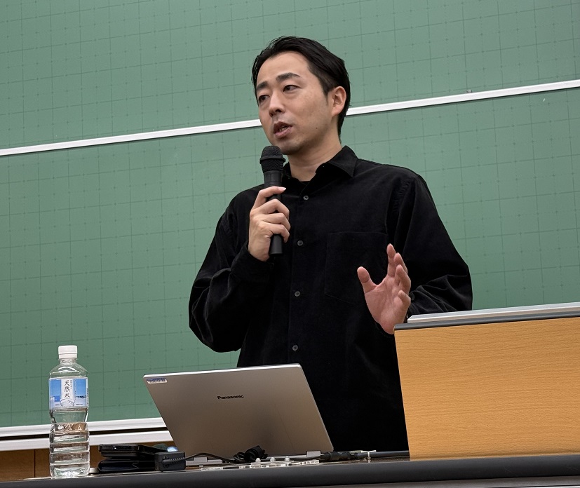 写真①鈴木章吾氏